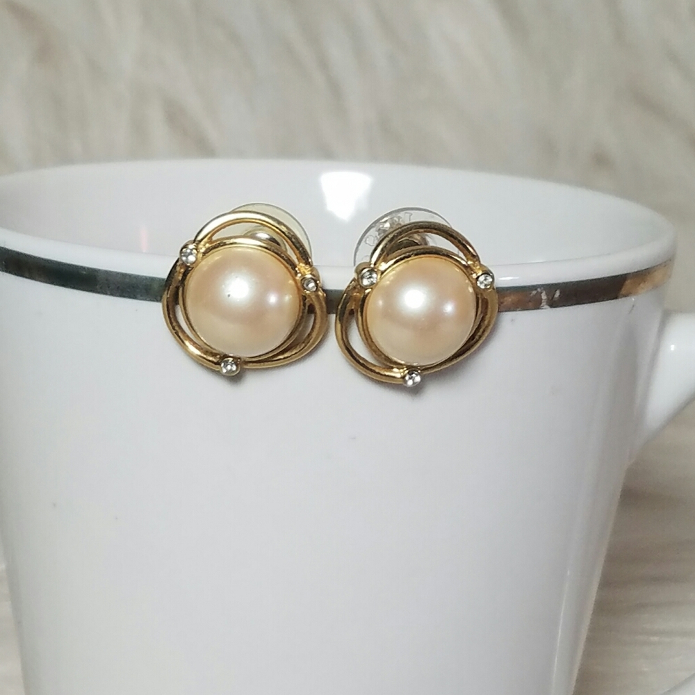 3 for$15 Gold Monet Halo Pearl Button Earrings